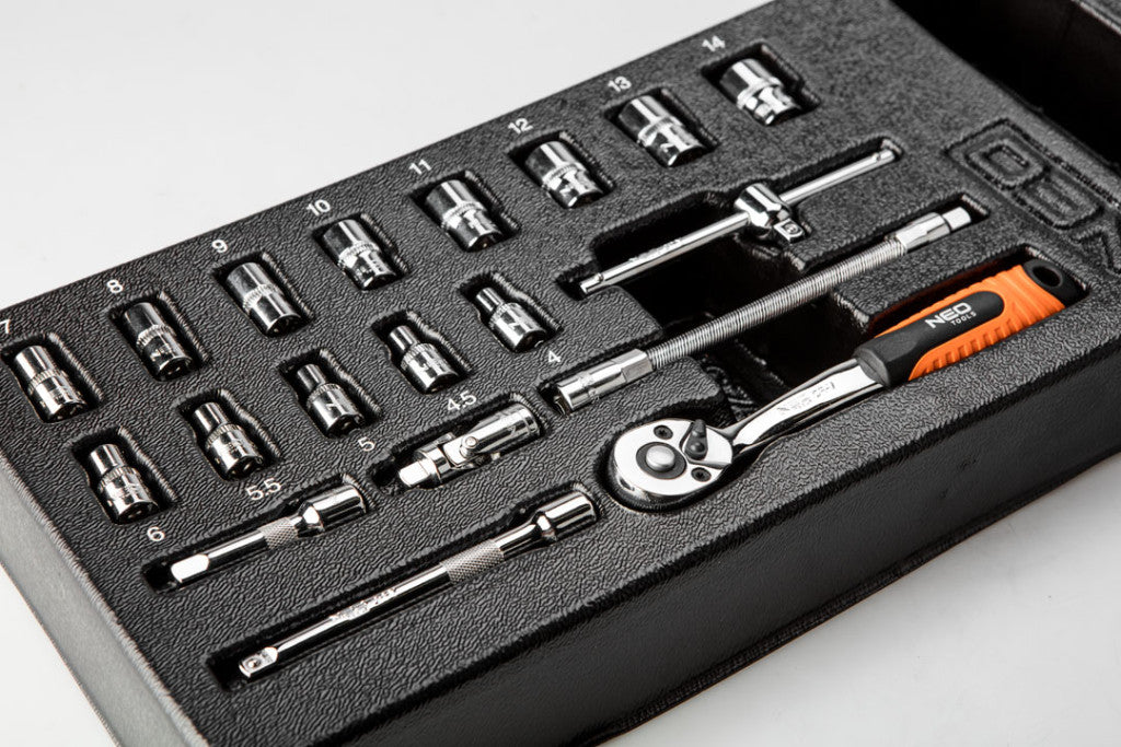 NEO TOOLS Dugókulcskészlet 1/4", 19db, 4-14mm, műhelykocsitálcával 25 év garanciával 84-237