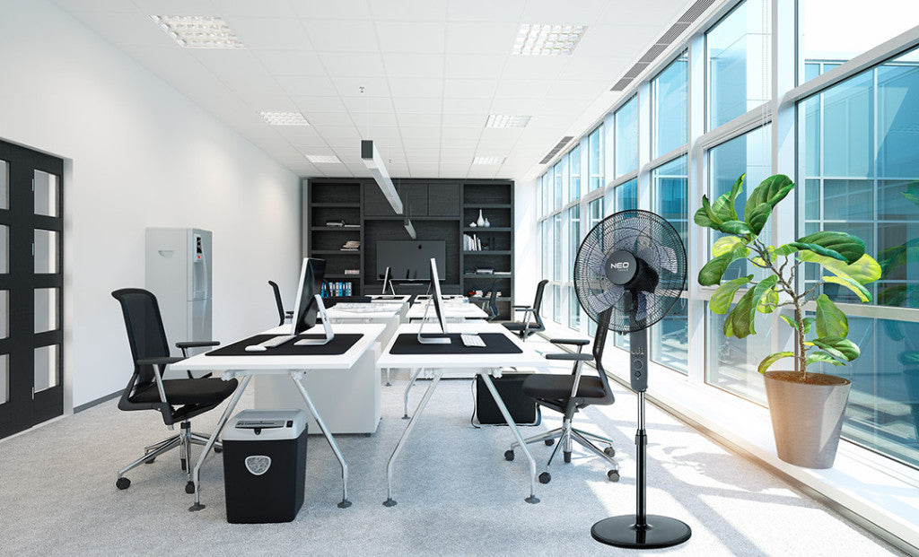 NEO TOOLS Álló ventilátor 45W, átmérő 40cm, 3 sebességfokozat, forgó, távirányitó, időzités, 3 üzemmód 2 év garanciával 90-002