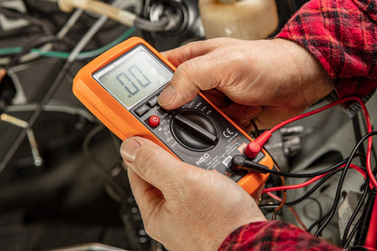 NEO TOOLS MULTIMÉTER Digitális, AC V, DC V, AC A, DC A, Tranziszt., Ellenáll., Hőmér., Dióda, Folyt., Kapac. 94-001