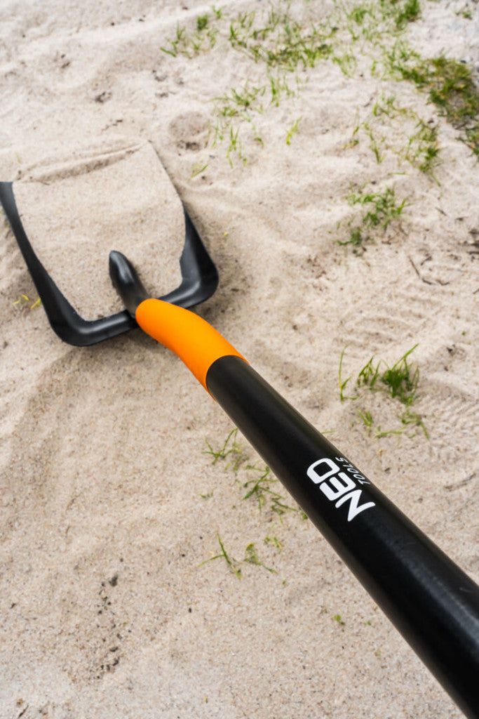 NEO TOOLS Lapát, homokrakó, fém nyél, műanyag markolat, Minimum rendelés: 4db 95-011