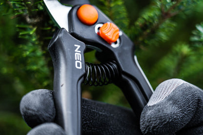 NEO TOOLS Munkakesztyű, latexbevonatú nylon, 3141X, 8" 97-617-8