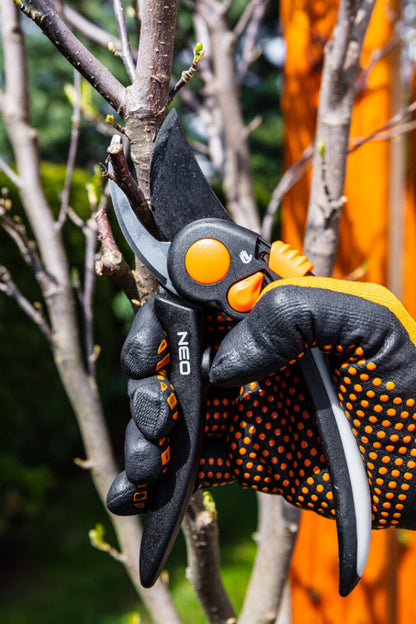 NEO TOOLS Munkakesztyű, nylon, csúszásgátló pöttyökkel, 4131X, 9" 97-621-9
