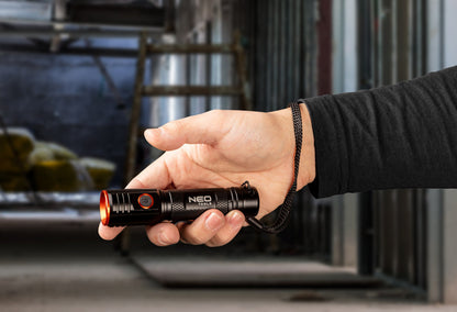 NEO TOOLS Zseblámpa, tölthető USB C, 2000lum CHN LED 99-067