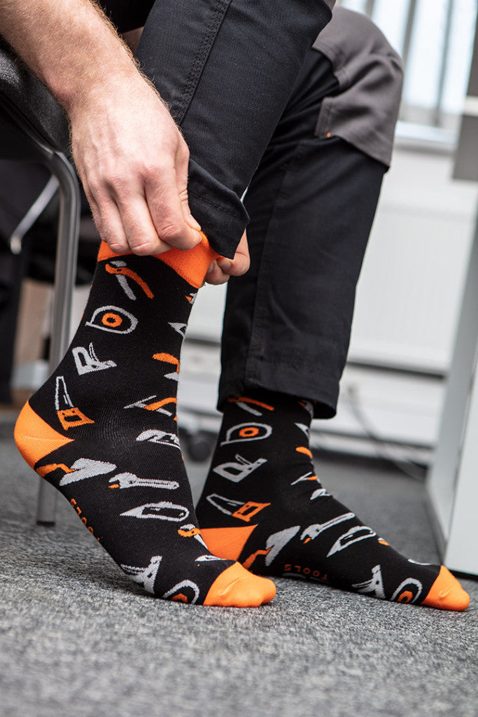 NEO TOOLS Munkazokni, 80% pamut, szerszám mintás 39-42, narancs/fekete GD017
