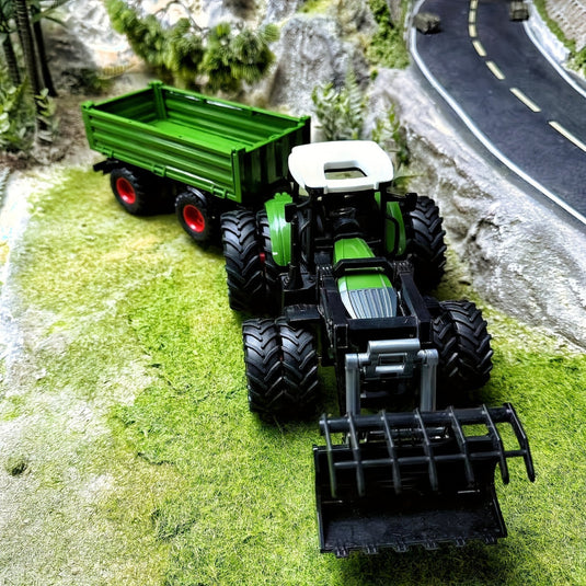 Nagy 50.04cm-es Zöld Farm Traktor Játékkészlet Pótkocsival és Előre Rakodóval