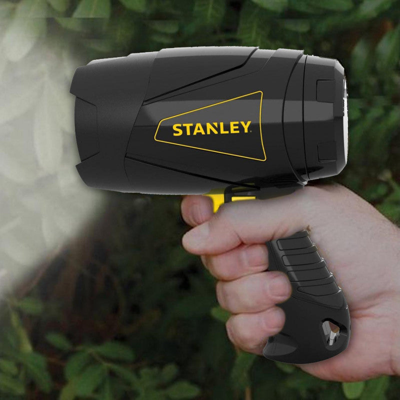 Stanley ED-17003: LED reflektoros zseblámpa 300 Lumen - 3 Watt