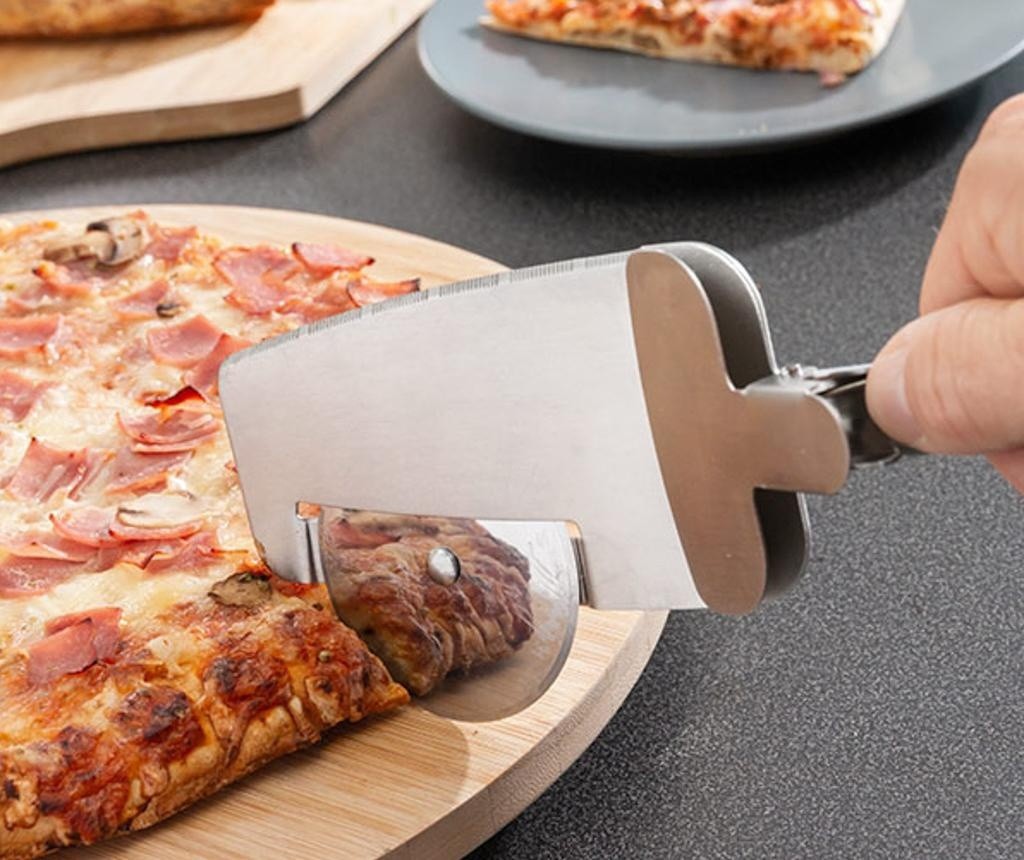 Pizzaszeletelő