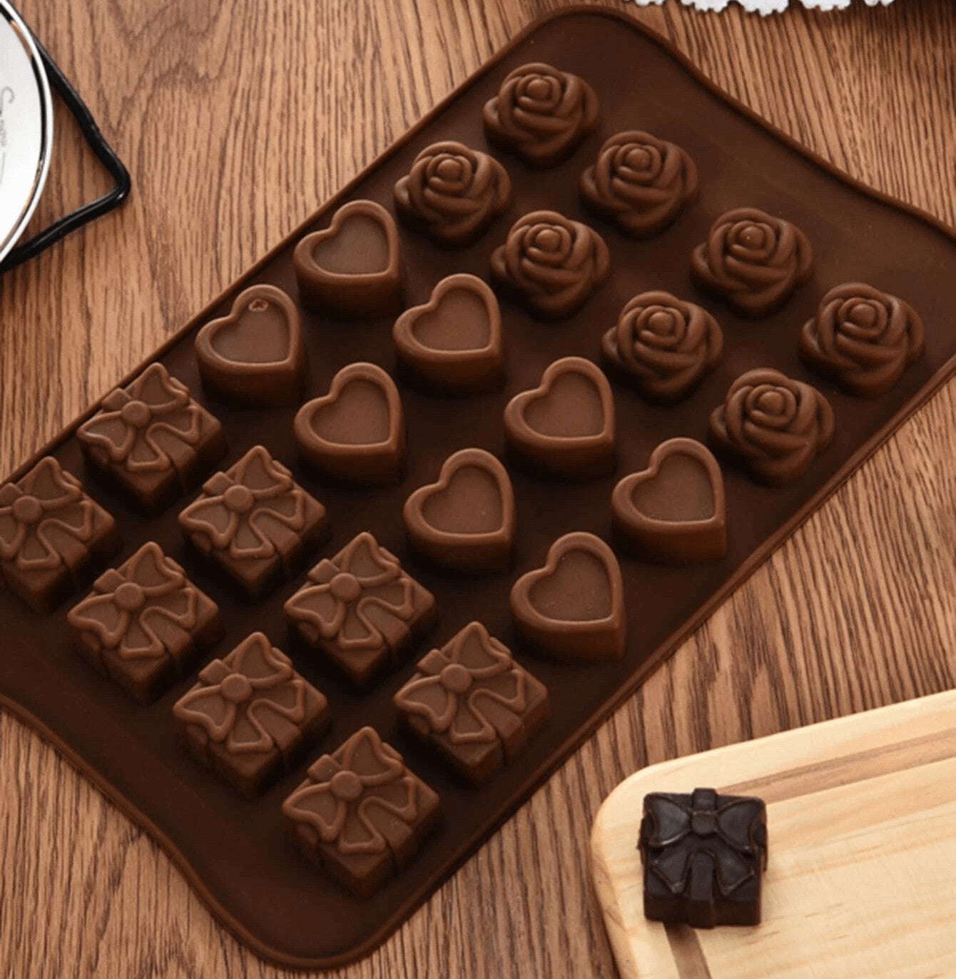 Csokoládé praliné formák, 22x14 cm
